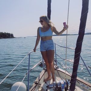 Meet your Posher, Rachel